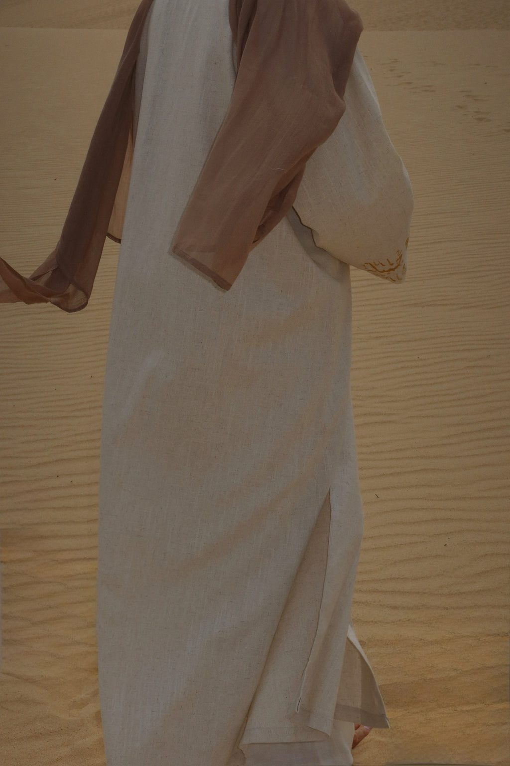Sabirah Embroidered Linen Abaya
